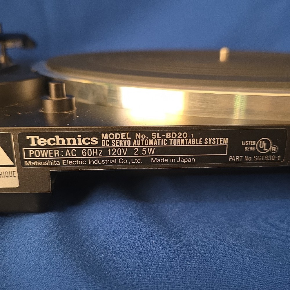 Vintage Technics SL-BD20 -1 DC Servo Automatic Turntable System - TESTED