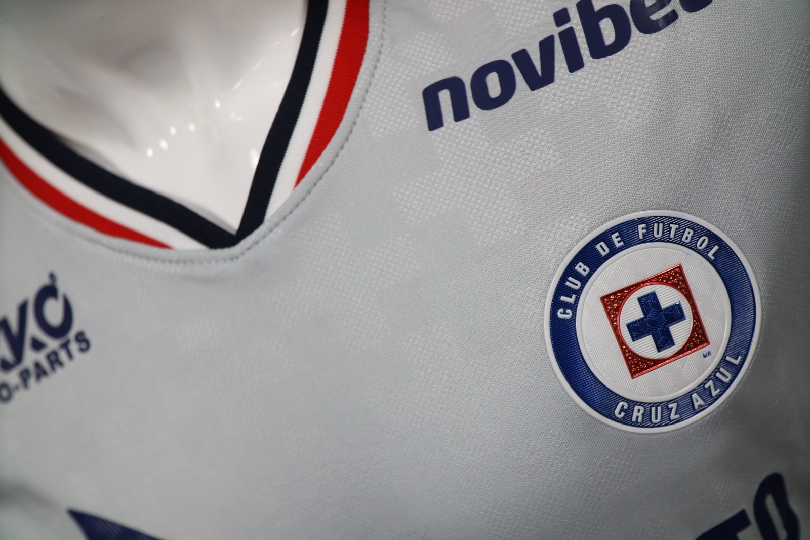 CRUZ AZUL VIS 25/26 CON PARCH LIGA MX (Talla Reducida) slim fit LEER DESCRIPSON