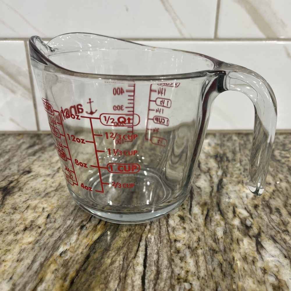 Anchor Hocking 2 Cup Measuring Cup Red Numbers & Letters Hook Handle 🇺🇸