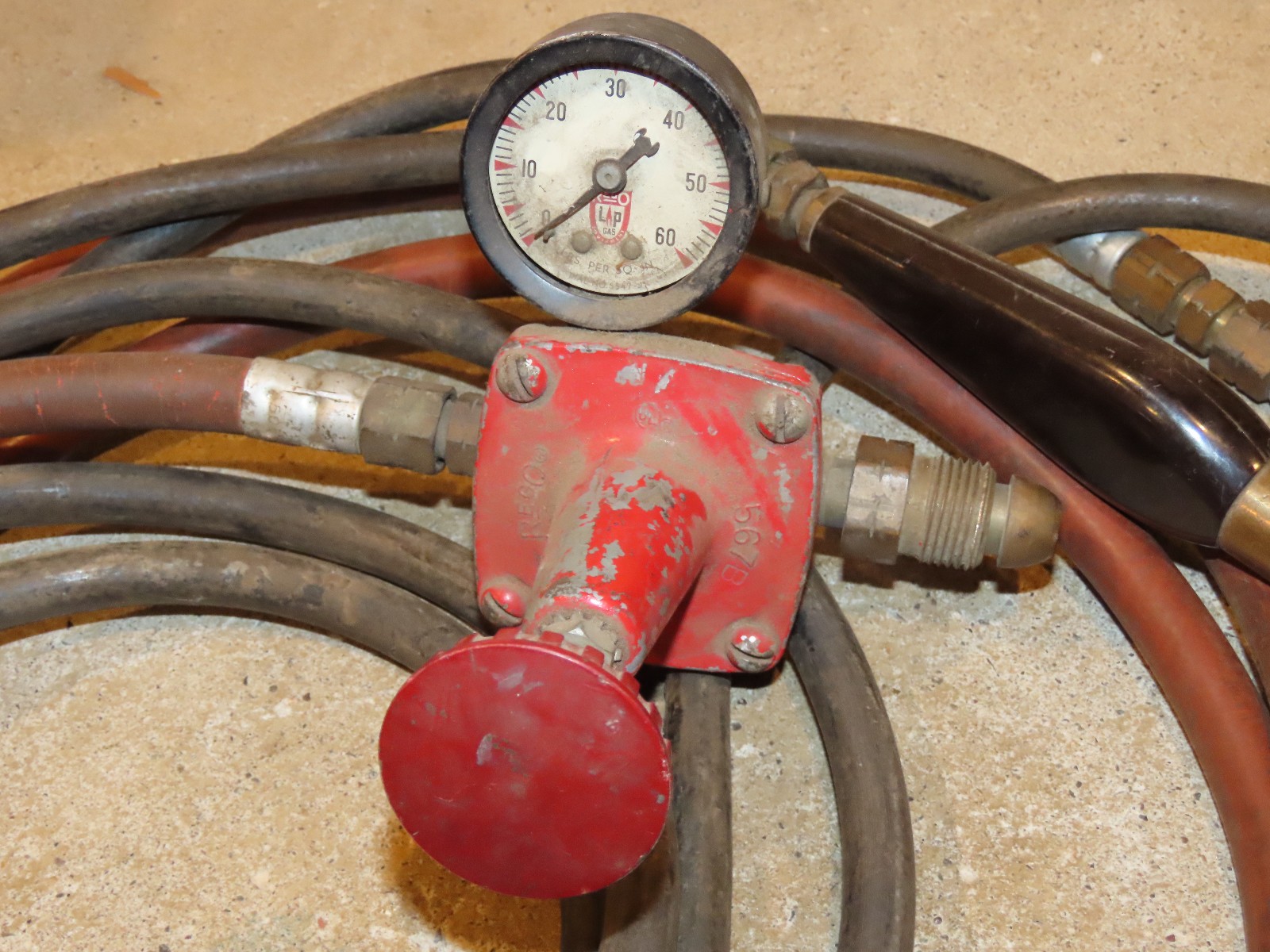 Complete Propane Torch Nozzles with Red Handles Hose Regulator Etc REGO 567B