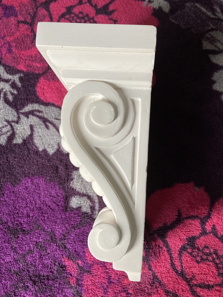 3 Victorian Style Grapes Vine Design Plaster Corbels