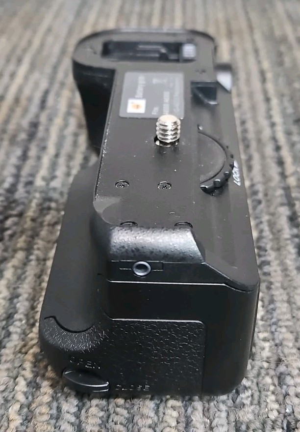 Oste VG-A6300 Replacement Battery Grip