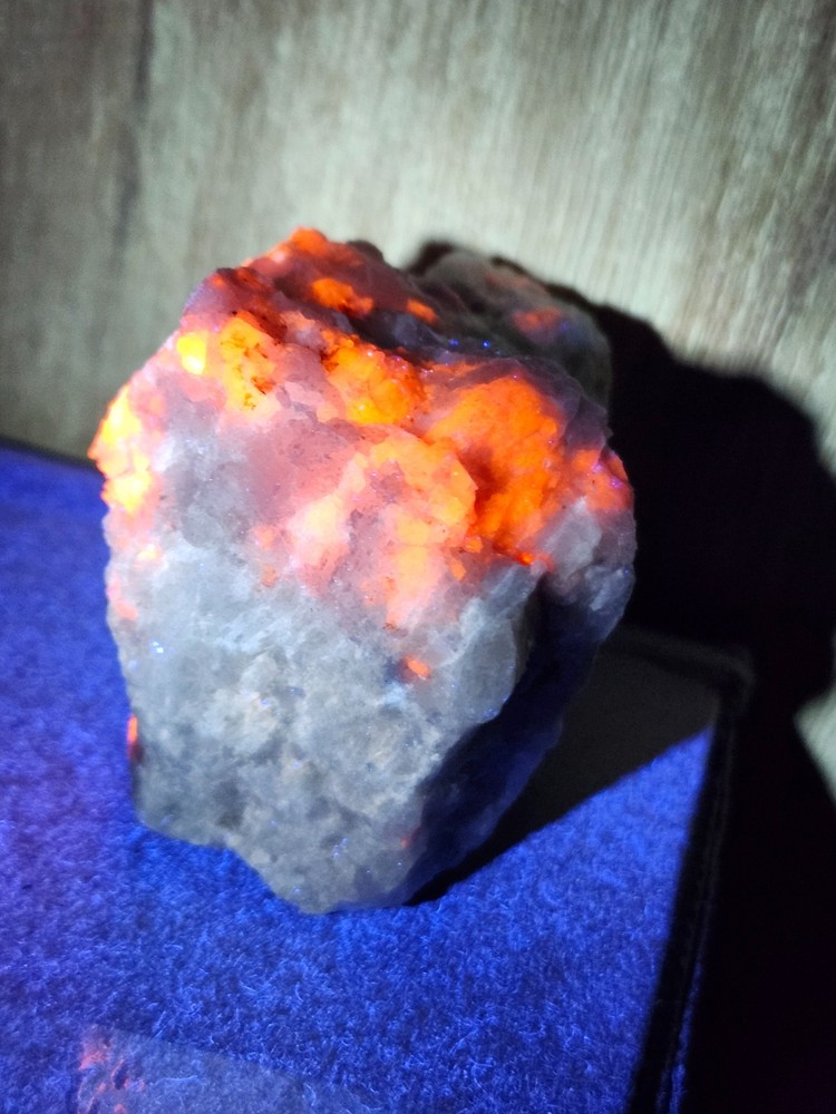 Hackmanite, Balochistan, Pakistan hack   12.24