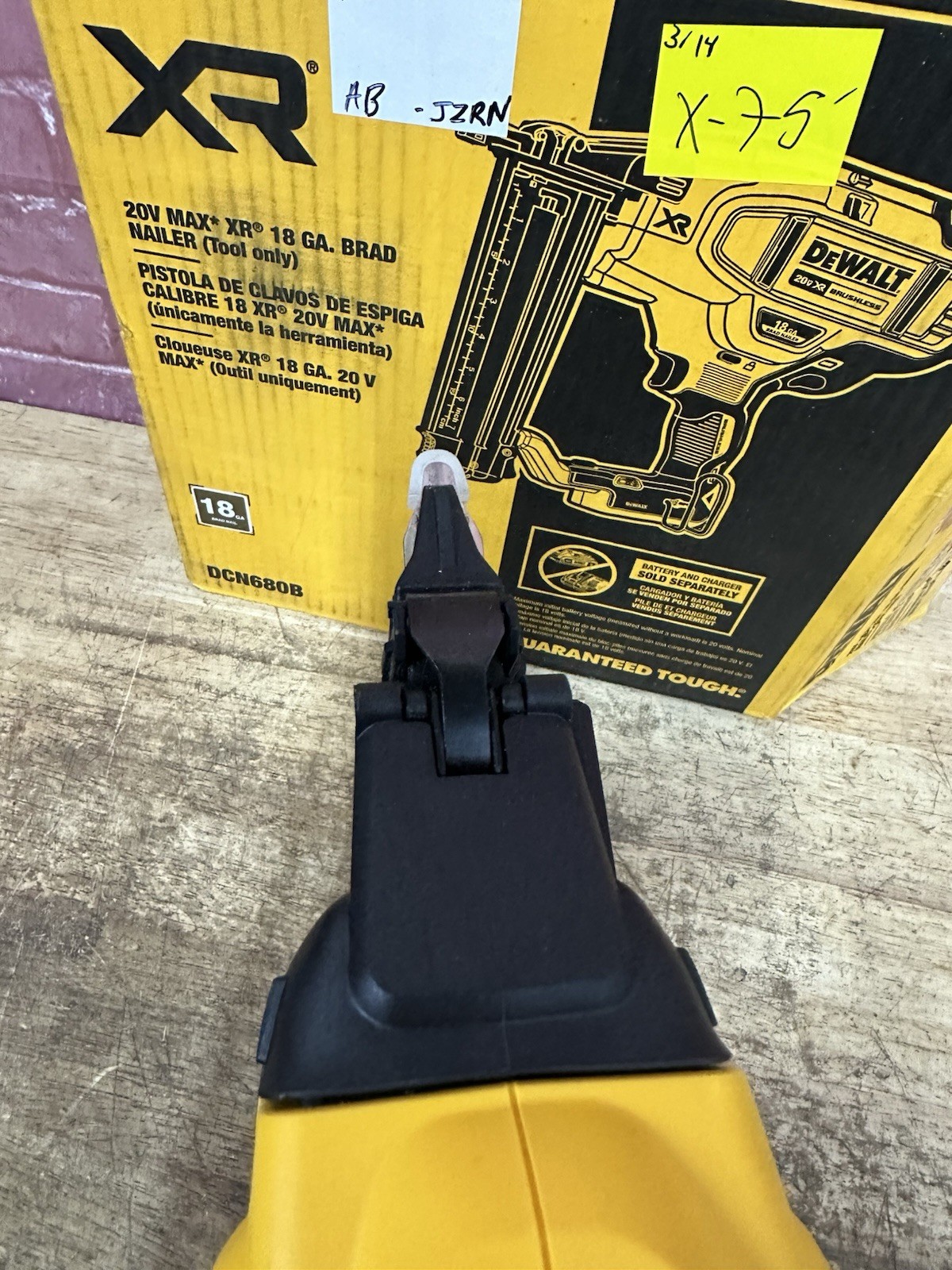 DEWALT 20V MAX XR 18-Gauge Brad Nailer (Tool Only)- DCN680B (Open Box)