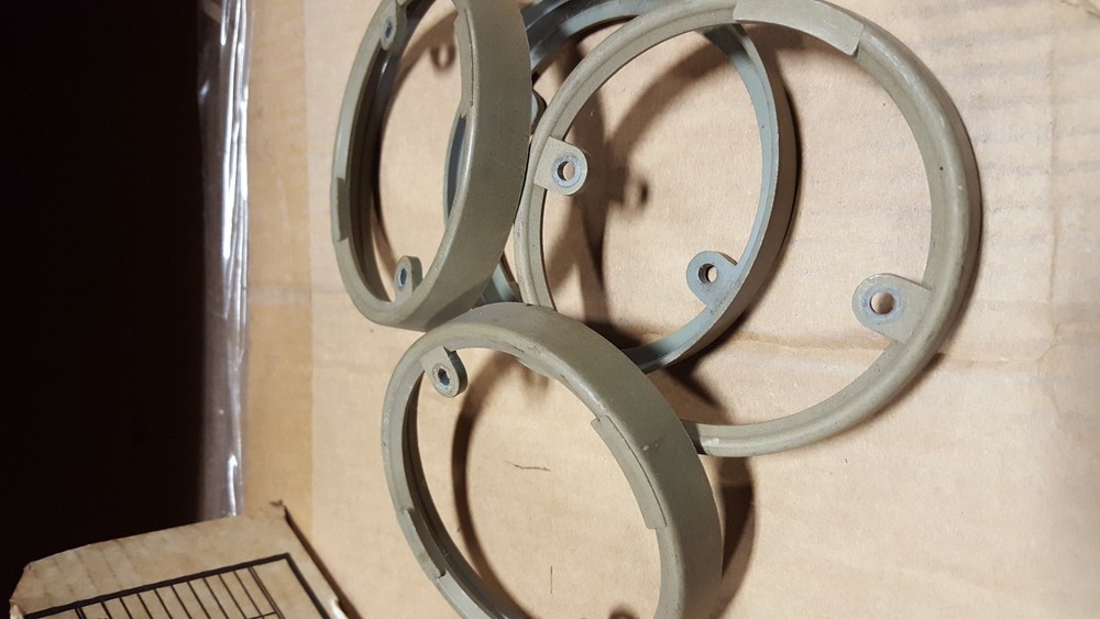 PACK OF 4 STEP LIGHT PART # 35 B