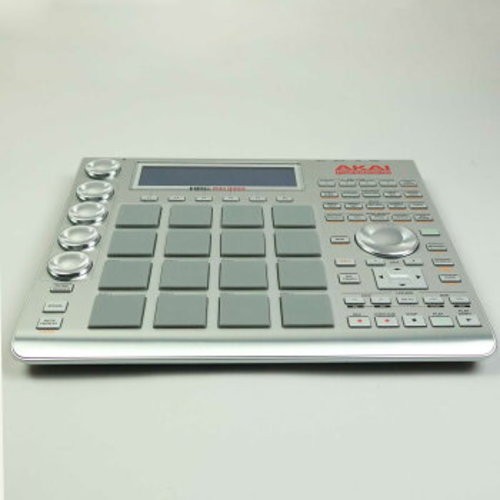 Akai MPC Studio Controller with MIDI Cables and Soft Case Tested