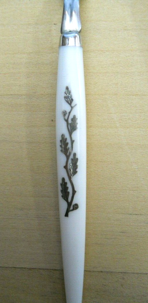21 Pc Set Royal Crown Bakelite Flatware MCM Danish Modern White Silver Oak Leaf