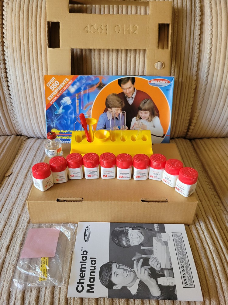 Vintage Skillcraft Chemlab/500 Intermediate Chemistry Science Education Set