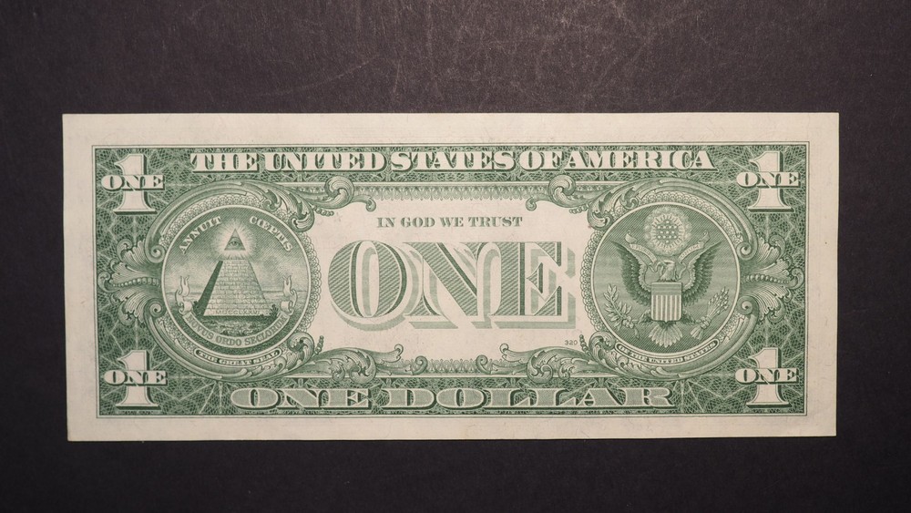 1957 STAR $1 SILVER CERTIFICATE *NICE UNC NOTE* FREE SHIPPING S4740