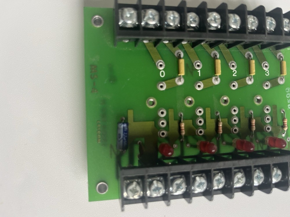 CRYDOM MS-4 I/O MOUNTING BOARD MS4