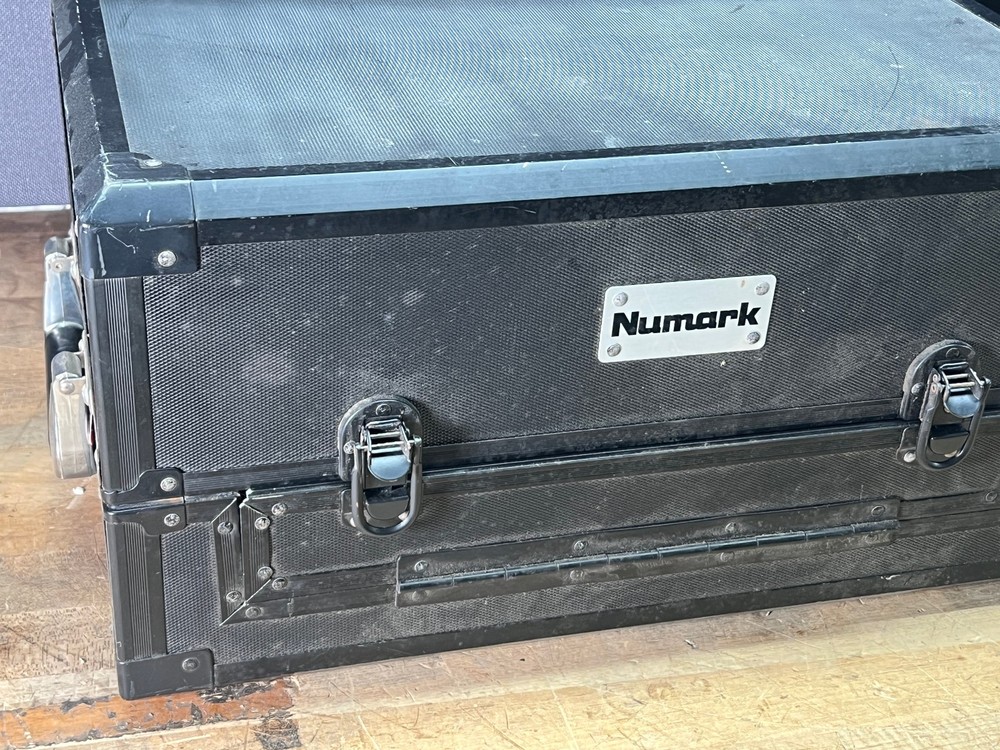Numark CDMIX2, DJ Console, late 2000s model W/ hard transport case