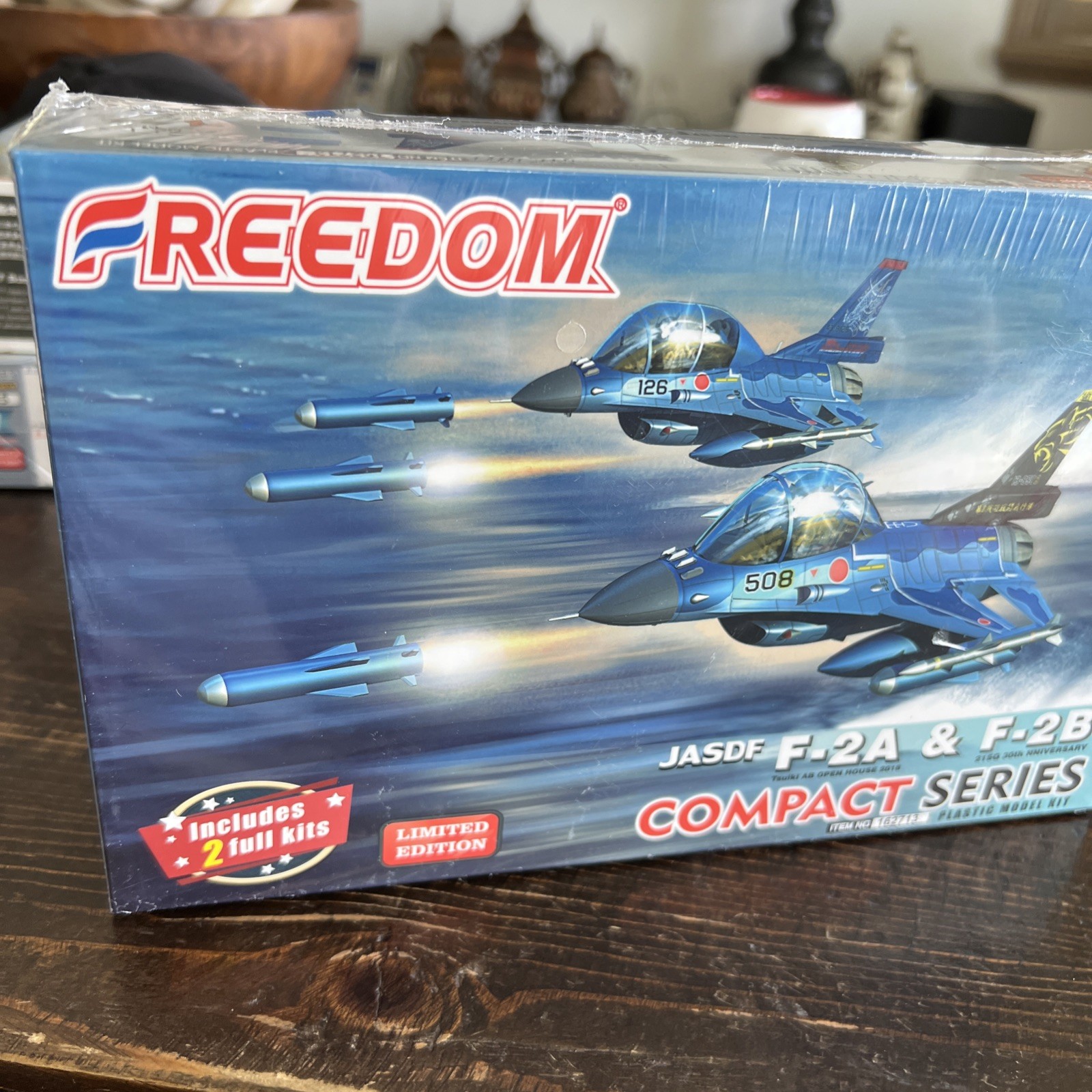 Freedom Models COMPACT SERIES JASDF F-2A & F-2B Plastic Model Kit #162713