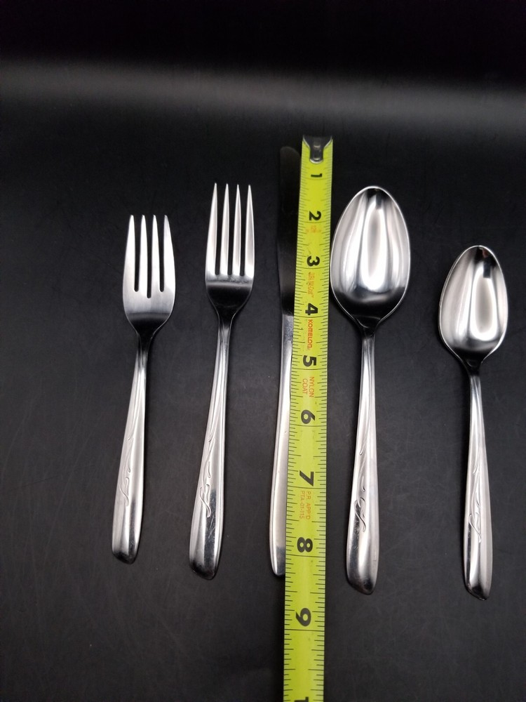 Vtg MCM 5 piece place set Onieda spring leaf silverware/ flatware
