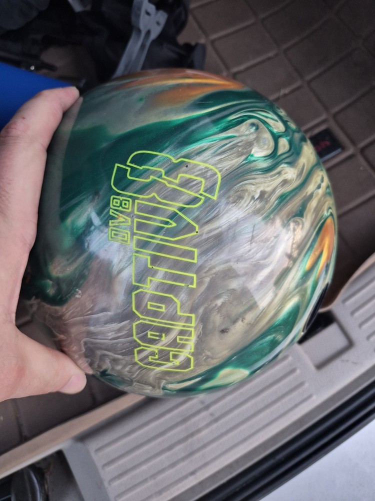 Dv8 Captiv8 15lb Bowling Ball