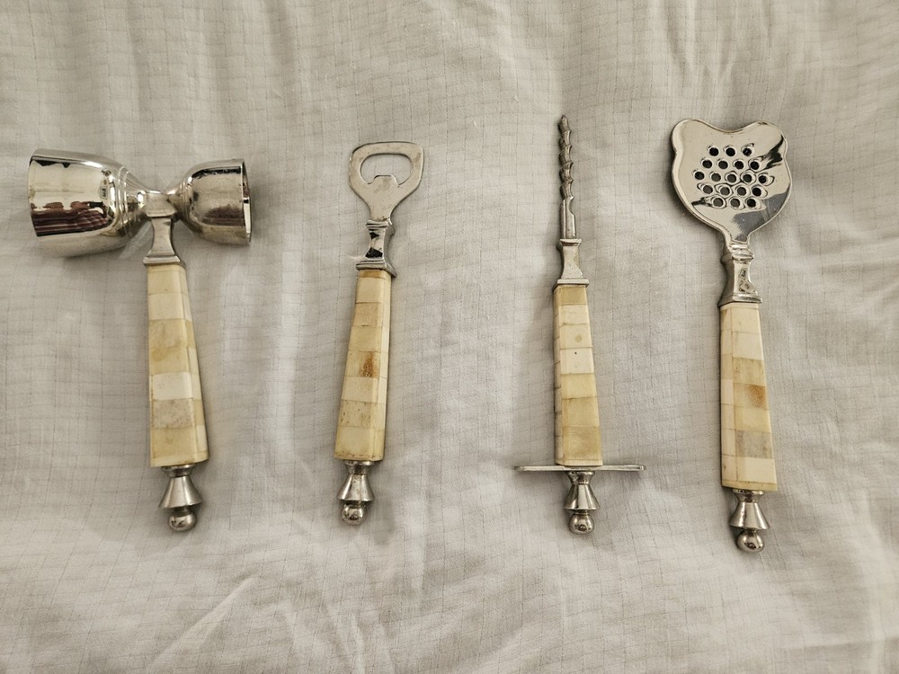 🍸Darren Ransdell 4-Piece Bar Tool Set – Bone Handles, MCM Elegance! 🍸🦴✨