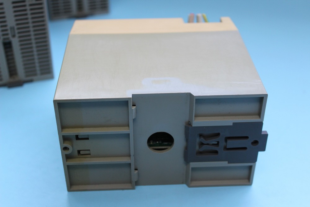 Yamatake Controller SVS010S12019-00, 1Pcs, Free Expedited Shipping