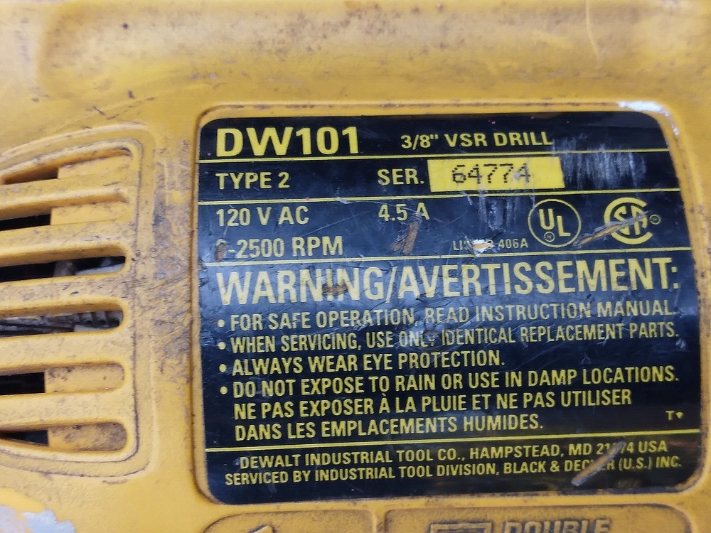 DW101 DEWALT CORDED VSR DRILL MODEL DW 101 w/ Chuck Key.