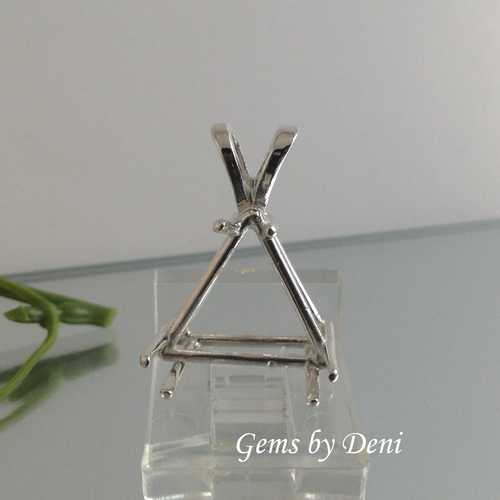 Triangle (Trillion) Sterling Silver Pre-Notched Pendant Setting (4x4mm-16x16mm)