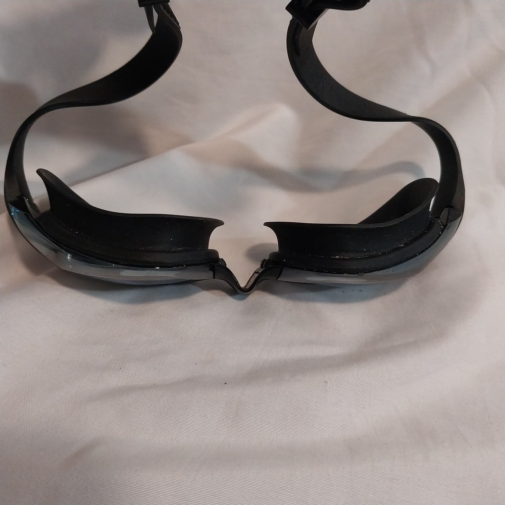 Saltwater diving glasses tinted