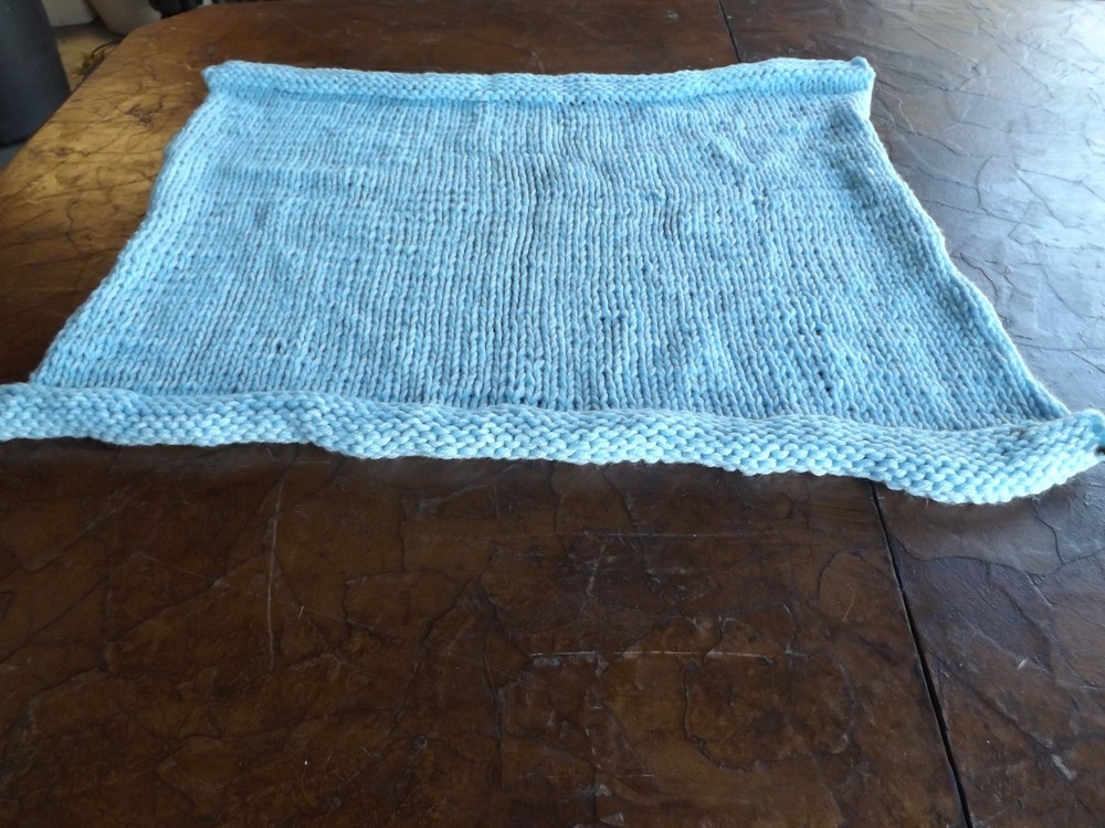VINTAGE SMALL BLUE AFGHAN APPROX. 30 X 22