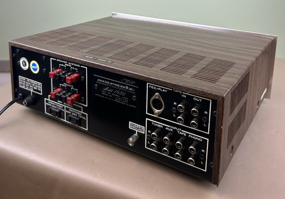 MARANTZ 1030 STEREO INTEGRATED AMPLIFIER