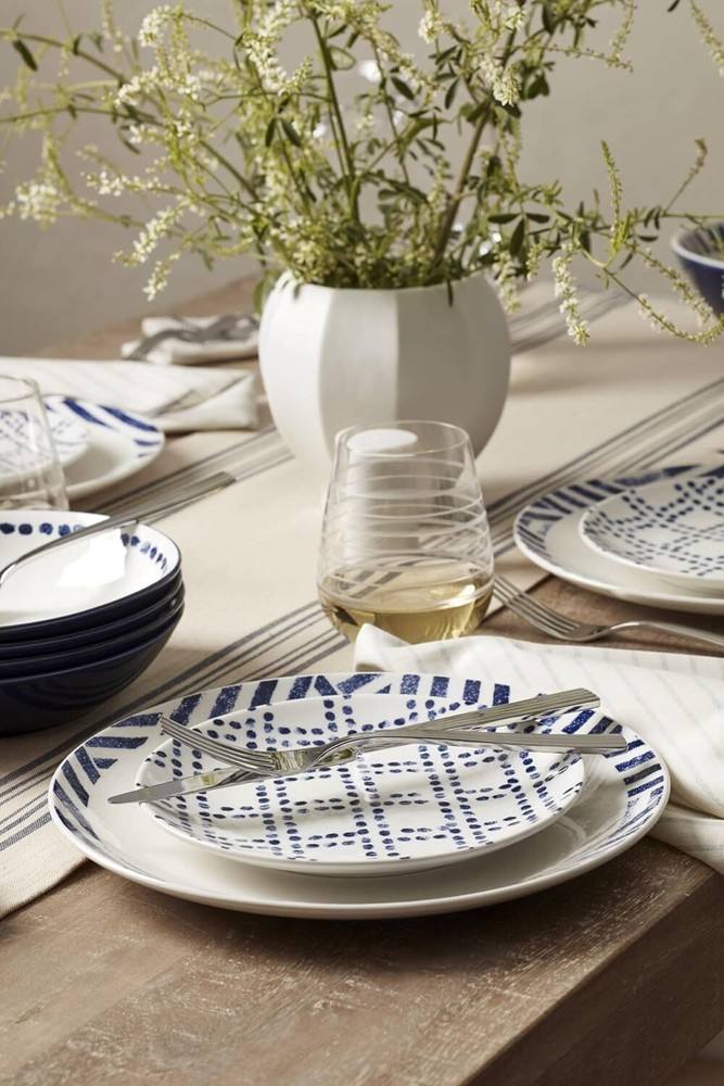 Oneida Kennedy Piece Everyday Flatware Set, 20 Count, Metallic