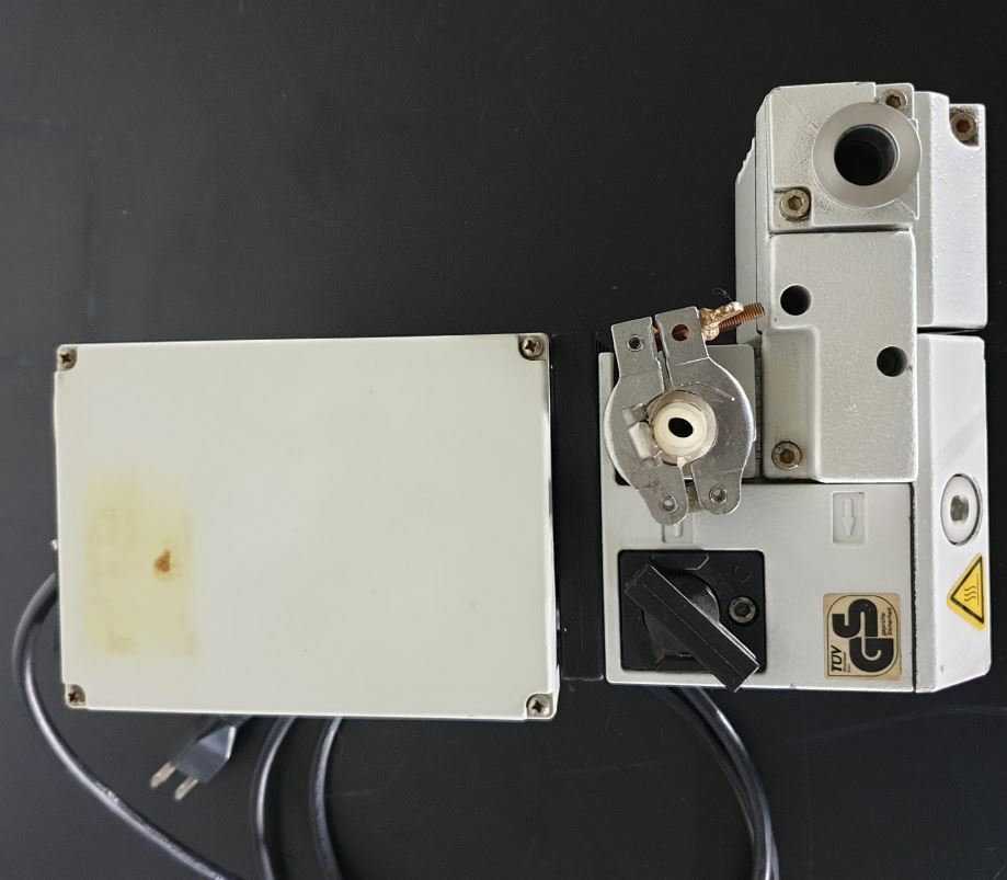 LEYBOLD D16B Rotary Vane Pump.