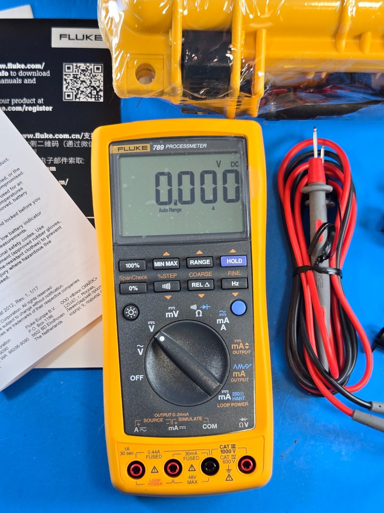 Fluke 789 Processmeter NEW 2025 stock w/ case!