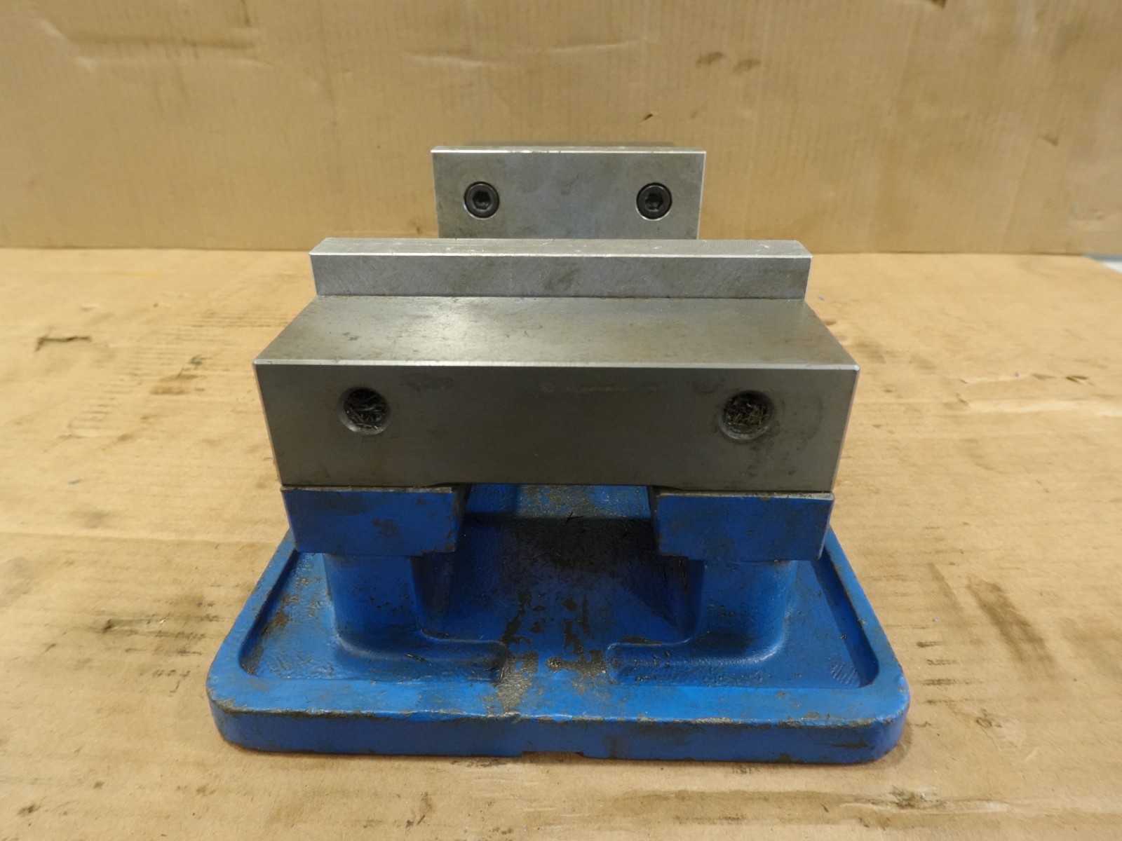 6" Kurt D675 AngLock Milling Machine Vise w/ Handle 7.5" Capacity KC2