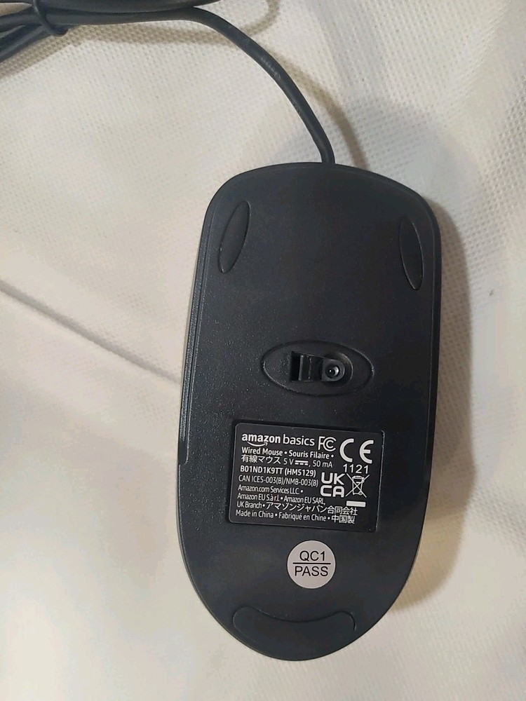 Lot Of 30 Amazon Basics 3-Button USB Wired Mouse