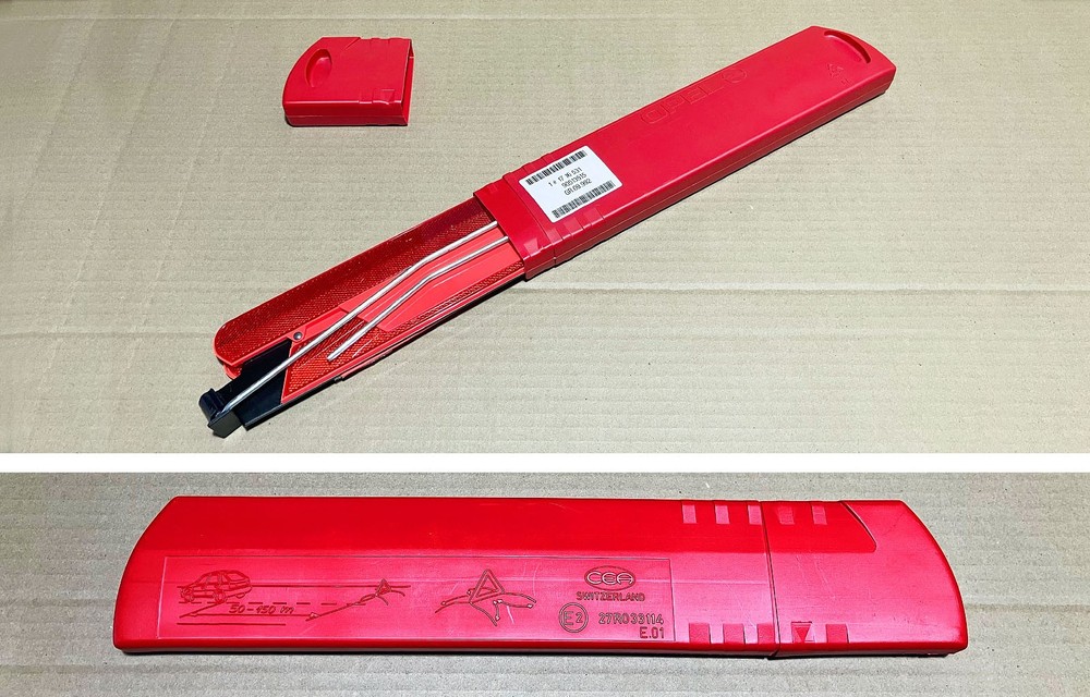 Swiss Made CEA Foldable Emergency Reflective Warning Triangle & Storage Case NOS