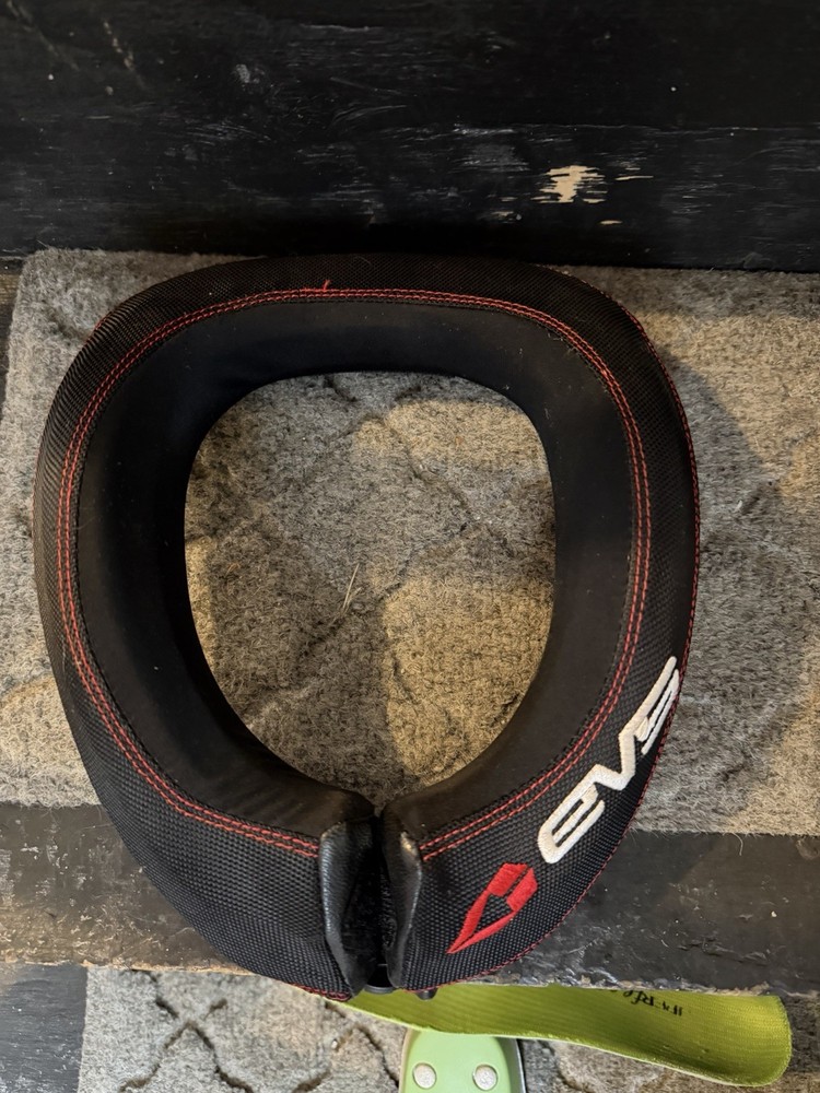 Evs Neck Brace