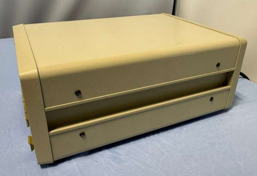 LEP Ludl Electronic Products Interface Controller Chassis 73000101 w/ Modules