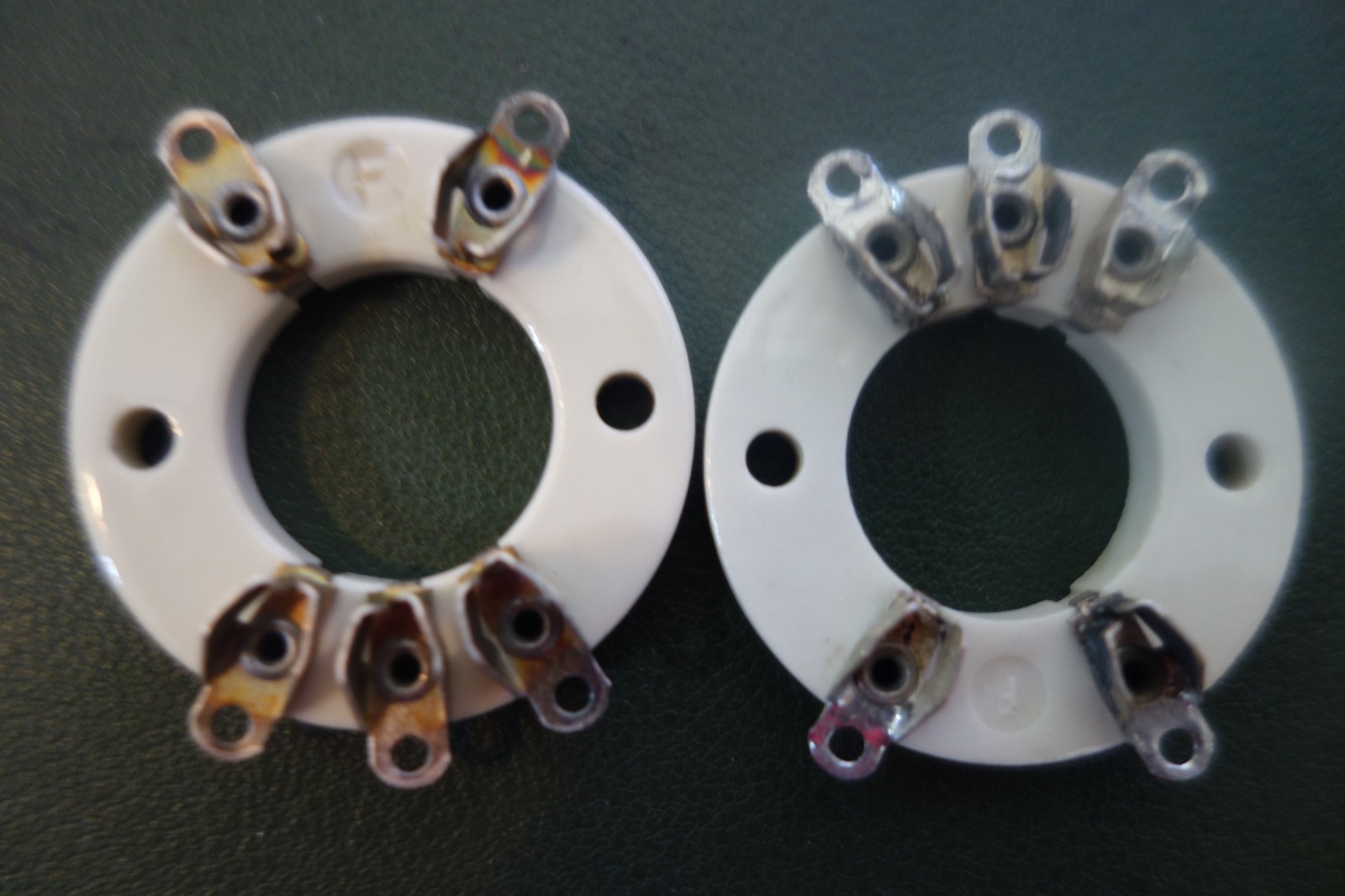 2 Ea Franklin Mfg Co 5 Pin Acorn Tube sockets NOS