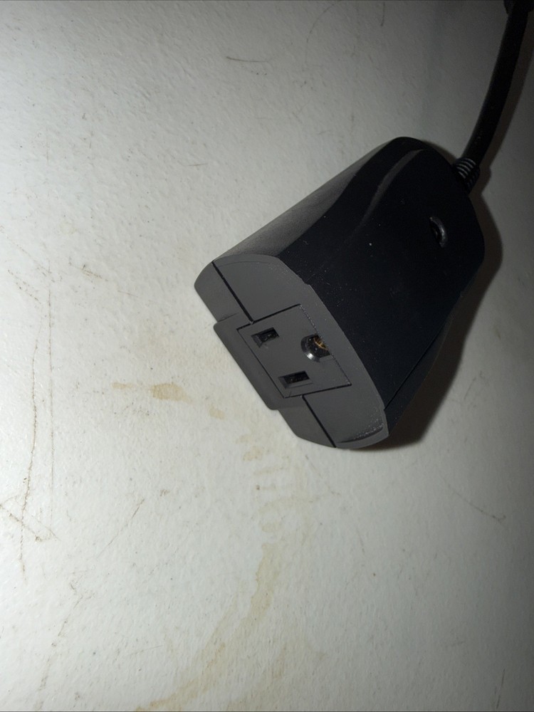 REMOTE CONTROLLED WIRELESS REMOVEABLE OUTLETS INDOOR E211835