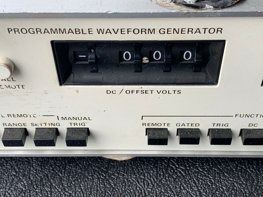 WAVETEK MODEL 154 PROGRAMMABLE WAVE FORM GENERATOR
