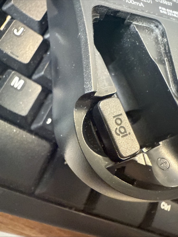 Logitech MK270 Wireless Keyboard & Wireless Mouse Combo