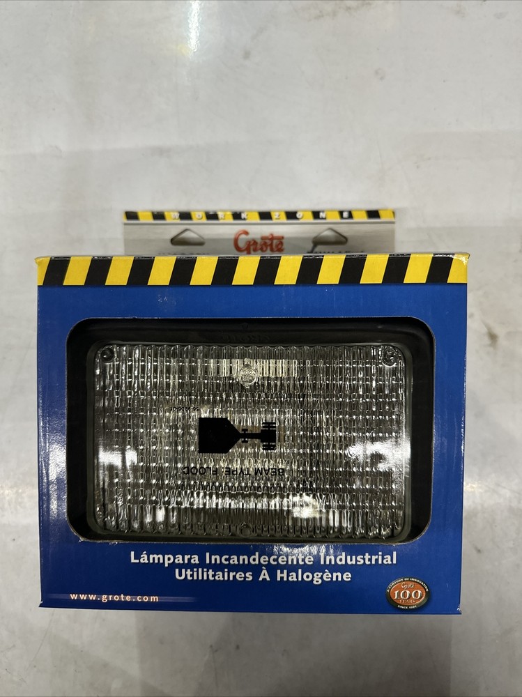 GROTE 63211-5   4″ x 6″ Rectangular Rubber Work Lamp, Flood, Retail Pack