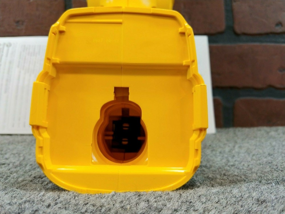Dewalt DC385B 18V Variable Speed 4-Way Blade Clamp-***NEW***