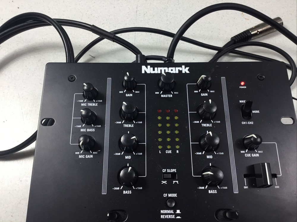 Numark M2 2-Channel Scratch Mixer LN