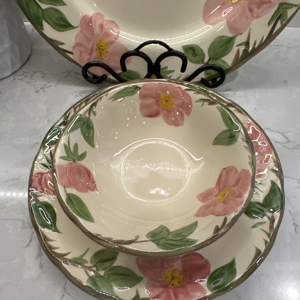 Franciscan Desert Rose Five Piece Place Setting - Great Condition