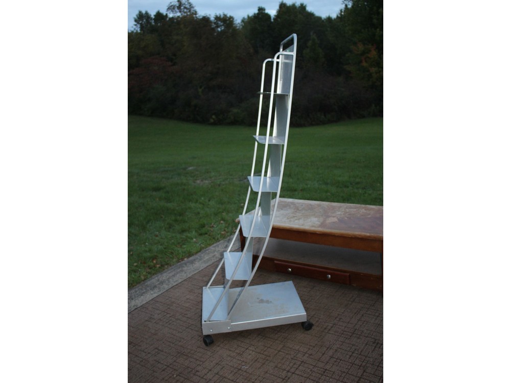 All Metal Store Display Rack on Wheels