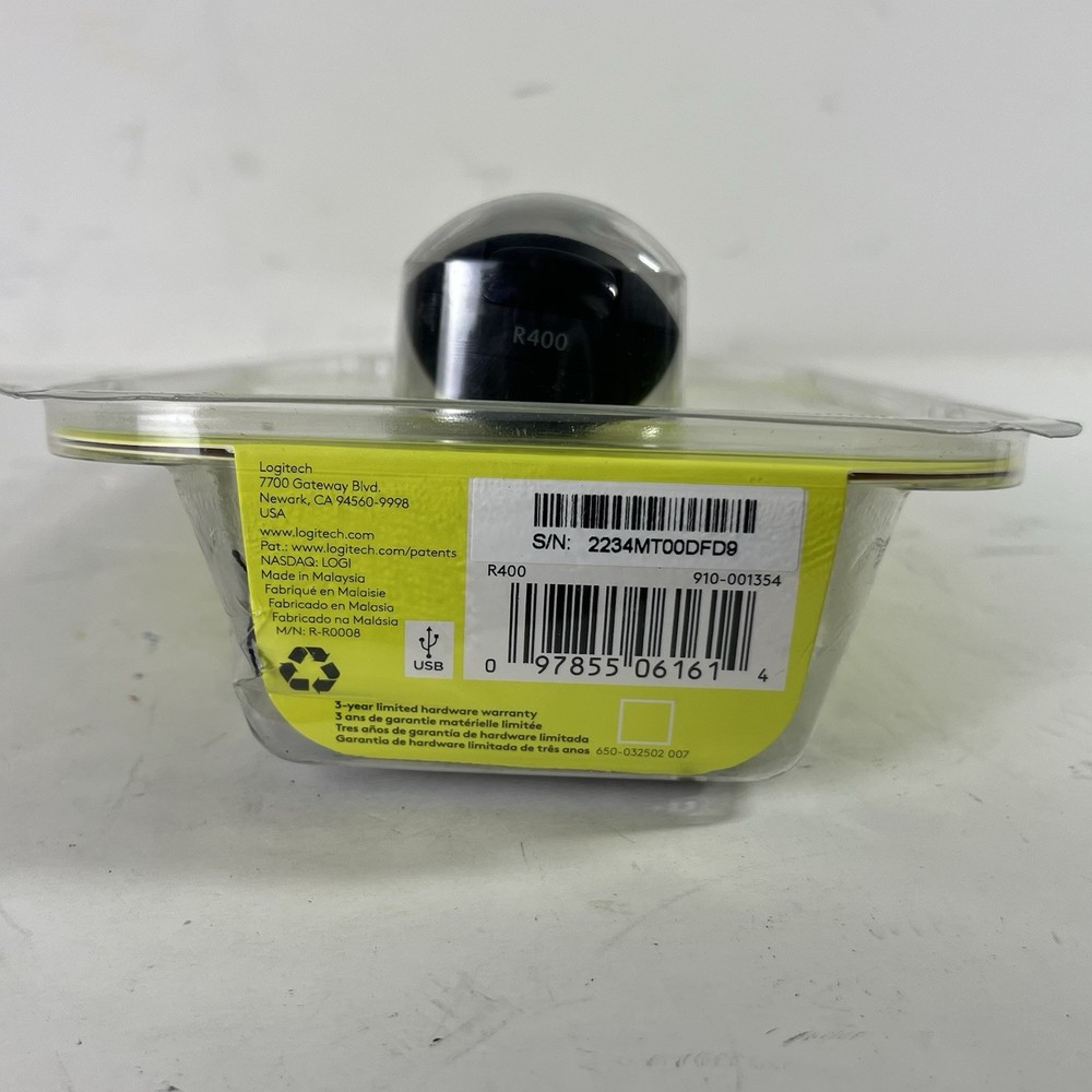 New Logitech R400 Laser Presentation Remote - Black