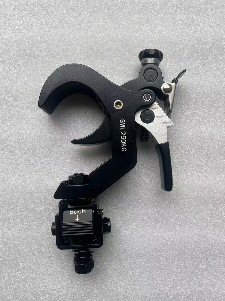 10PC Quick Installation Clamp Foldable Aluminum 45-60mm Stage Light Hook W/push