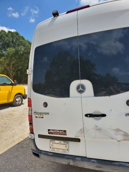 Emission Control Module PN 6429009300 OEM 2011 Sprinter Van 3500