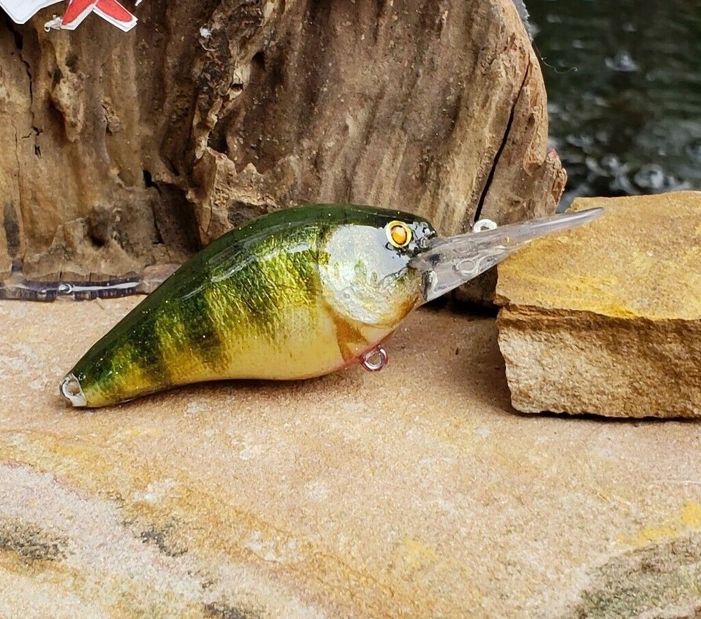 CUSTOM WRAPPED AND PAINTED 1.5 DEEP DIVER CRANKBAITS