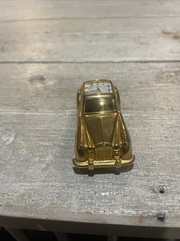 Dawn Miniature Classic Car Clock