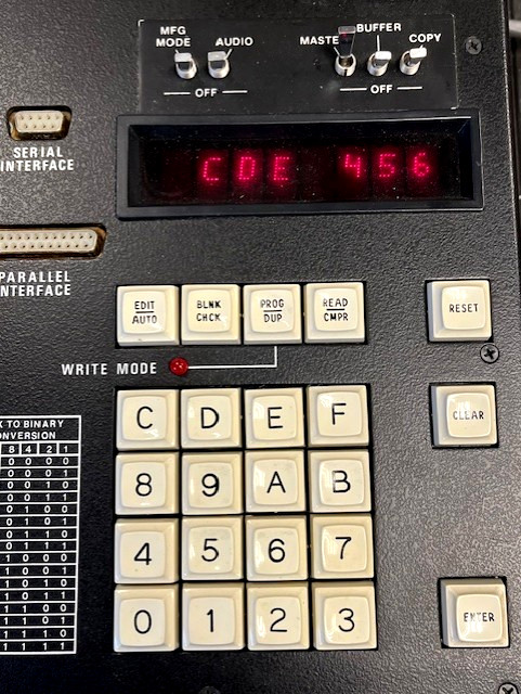 VINTAGE PRO-LOG M980 PROM PROGRAMMER/MICROPROCESSOR-BASED DEVICE PROGRAMMER