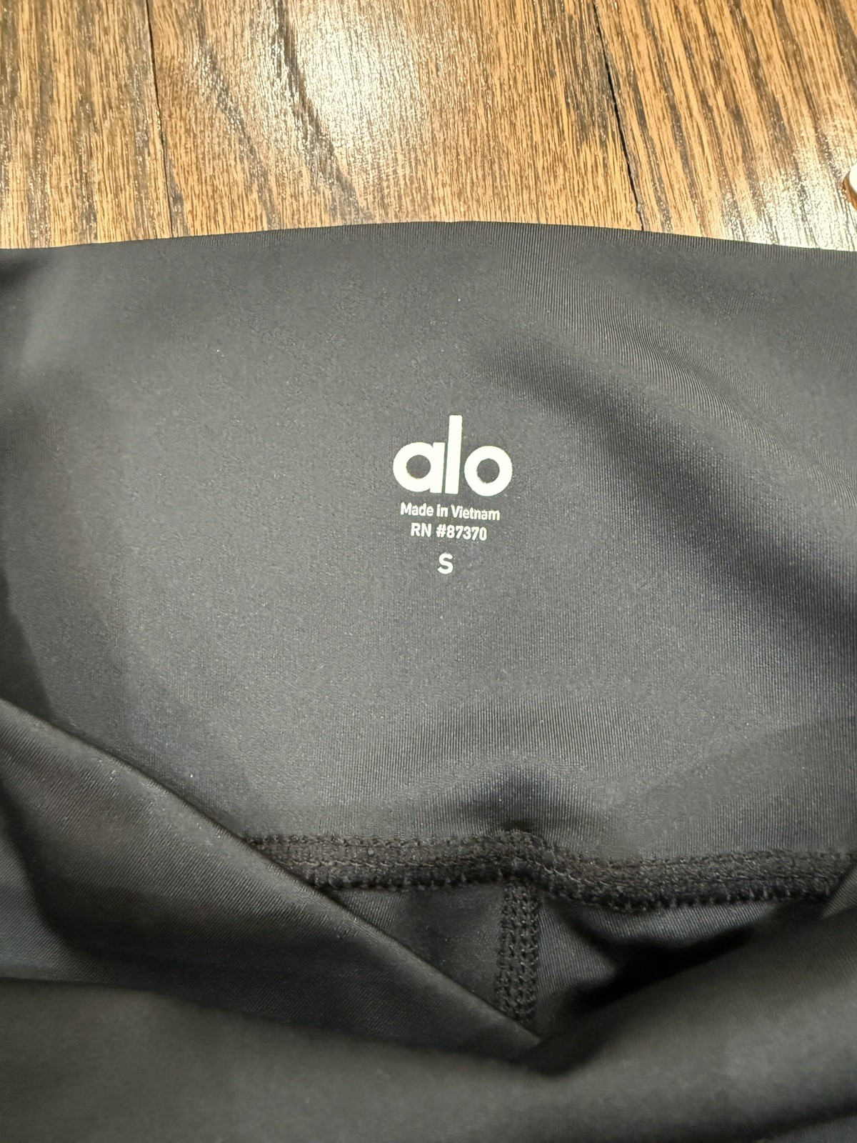 Alo Yoga SMALL High Waist Airbrush Legging BLACK 7/8 NWT