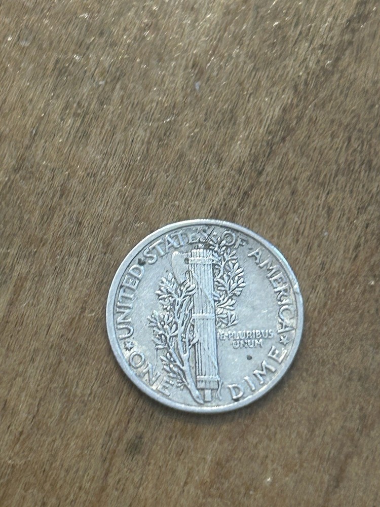 1942 Mercury Dime XF